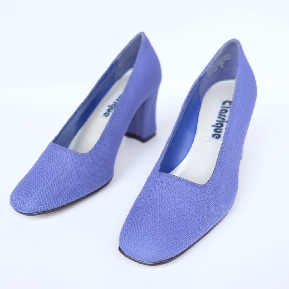 Classique Imperial Lilac True Vintage Square Toe Chunky Heel Pumps Shoes VTG 6
